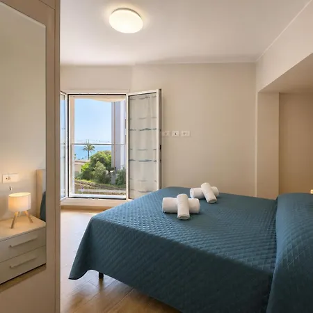 Apartmán Mediterranea, Davanti Al Mare Con Parcheggio Privato