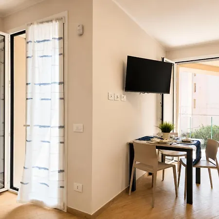 Apartmán Mediterranea, Davanti Al Mare Con Parcheggio Privato *